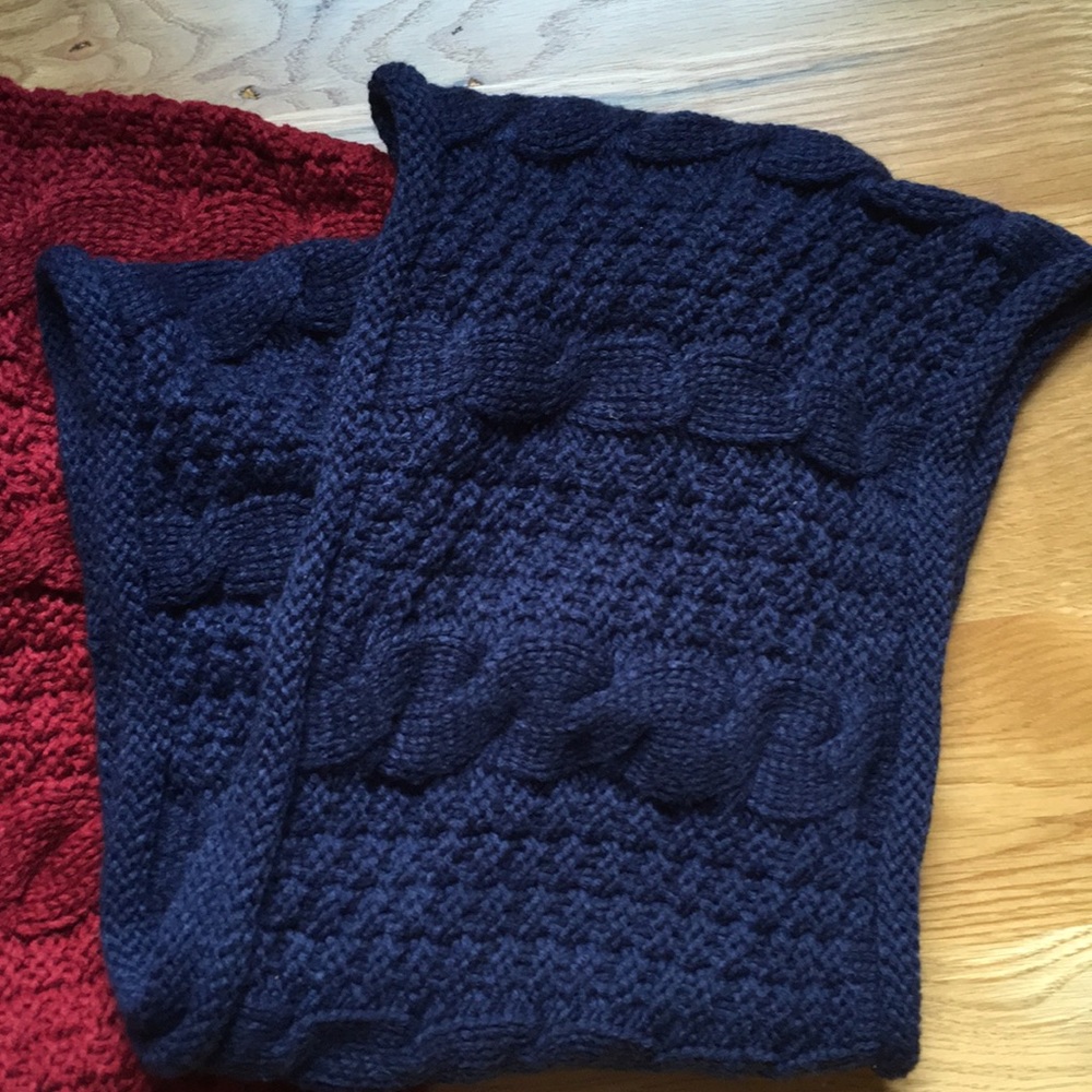 Cable Knit Infinity Scarf Bundle - Picture 2 of 7